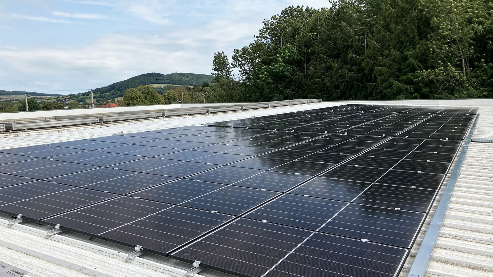 Neulengbach-solar-panels-feature2