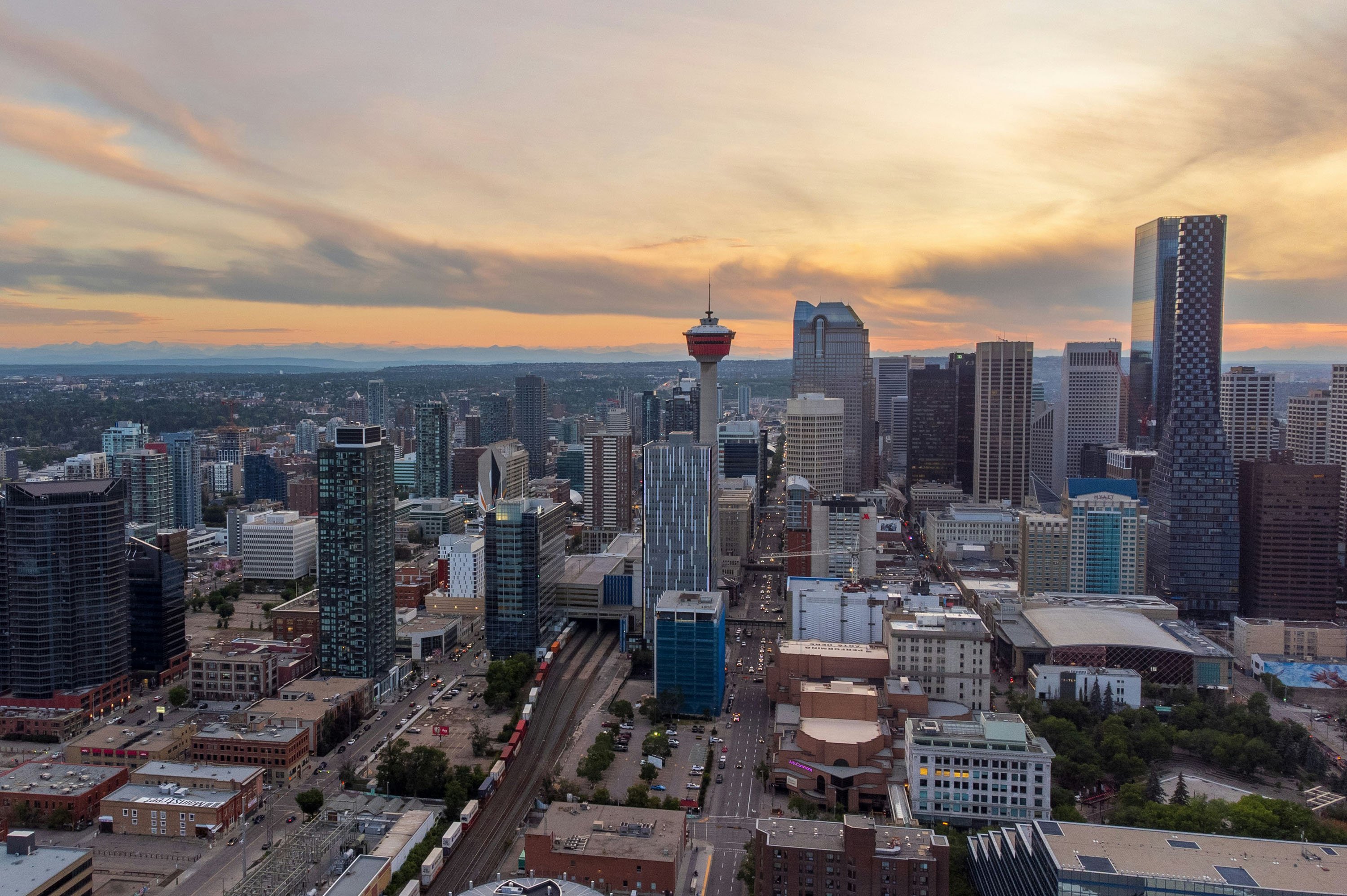 Urban_Stock_Calgary_vincent-l-1KYFVRa2tcU-unsplash_web