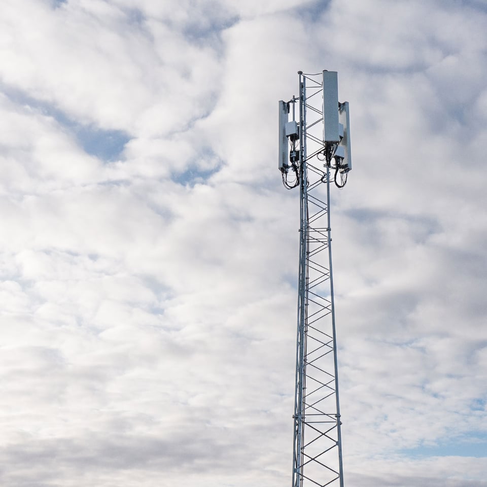 Industrial_Wireless_5G-antenna_DJI_0196_web_1080x1080